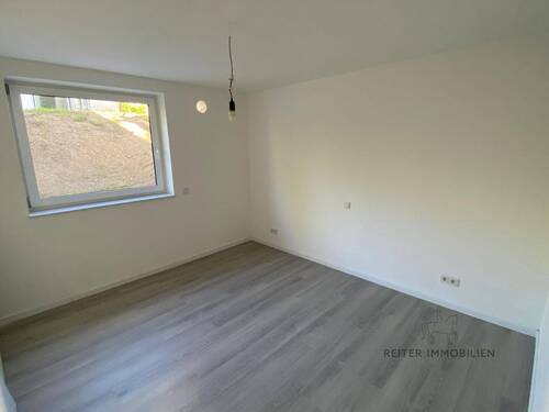 Schlafzimmer - 2 Zimmer Etagenwohnung zur Miete in Künzell-Pilgerzell
