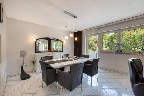 Wohn- & Essbereich - Mehrfamilienhaus, Wohnhaus mit 103,00 m² in Köln zum Kaufen