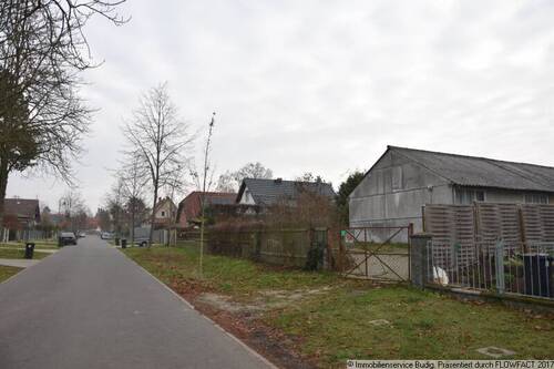 Anliegerstraße mit Nachbarbebauung - Grundstück zum Kaufen in Petershagen-Eggersdorf