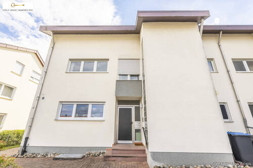 Eingangsseite - 3 Zimmer Etagenwohnung zum Kaufen in Göppingen / Faurndau