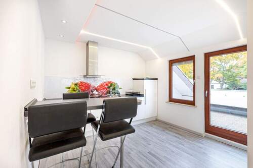 Küche OG - Mehrfamilienhaus, Wohnhaus mit 199,10 m&sup2; in Bietigheim-Bissingen zum Kaufen