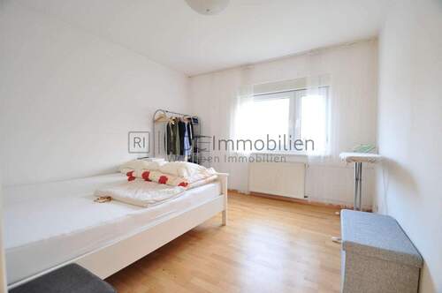 Schlafzimmer Hochparterre - 