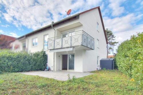 Hausansicht - 5 Zimmer Doppelhaushälfte zum Kaufen in Bad Friedrichshall - Kochendorf