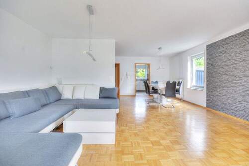 Wohn- und Esszimmer - 