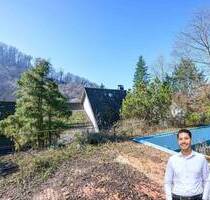 Exklusives Grundstück in Bestlage von Freiburg - ideal für Neubebauung