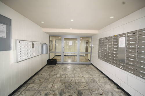 Eingangsbereich 1.JPG - 4 Zimmer Etagenwohnung zum Kaufen in Emden