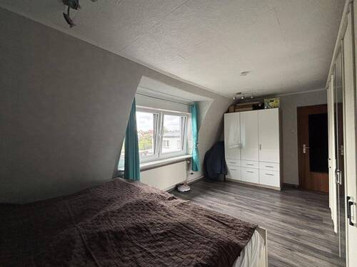Schlafzimmer DG - 