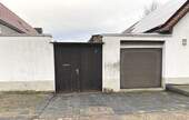 Einfahrt und Garage - 4 Zimmer Einfamilienhaus in Seegebiet Mansfelder Land