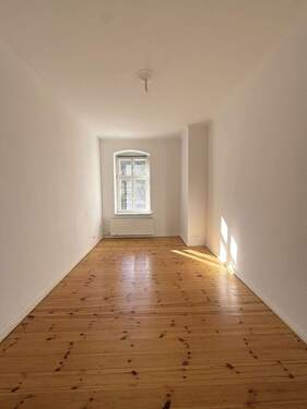 Schlafzimmer - 2 Zimmer Etagenwohnung zum Kaufen in Berlin