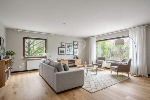 Wohnzimmer mögliche Möblierung - 6 Zimmer Einfamilienhaus zum Kaufen in Schwaigern