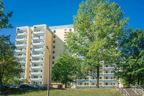 Hausansicht - Etagenwohnung mit 34,00 m² in Chemnitz zur Miete