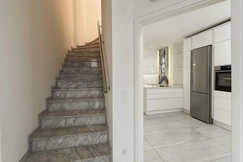 Eingangsbereich - 3 Zimmer Reihenmittelhaus zum Kaufen in Düsseldorf