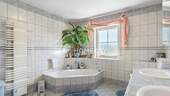 EG Badezimmer 1 - 