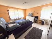 Wohnzimmer EG - 7 Zimmer Mehrfamilienhaus, Wohnhaus zum Kaufen in Künzelsau