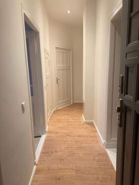 Wohnungsflur (Original) - 3 Zimmer Etagenwohnung zum Kaufen in Berlin