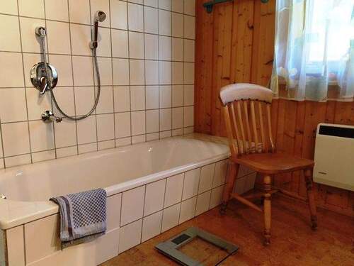 EG_Badezimmer mit Wanne ... - 