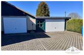 Hofbereich und Garagen - Einfamilienhaus mit 186,00 m&sup2; in Bad Kleinen zum Kaufen