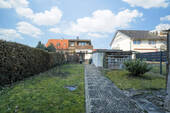 Rückansicht und Garten - 