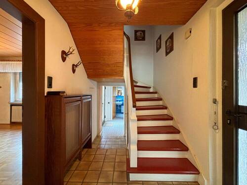 Flur / Treppenhaus EG - Einfamilienhaus mit 106,30 m² in Langenfeld zum Kaufen