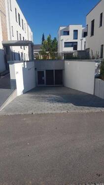 Tiefgaragen-Einfahrt - Tiefgaragen-Stellplätze und Carports in zentraler Lage von Weil am Rhein