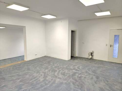 Ladengeschäft oder Praxis-/Büroräume - 