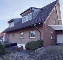 Gepflegte, bezugsfreie Doppelhaushälfte mit Garten, Garage und unverbaubarem Ausblick in Erftstadt