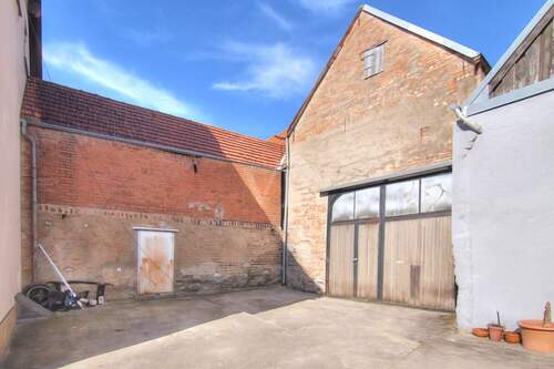 Stellplatz + Scheune - 