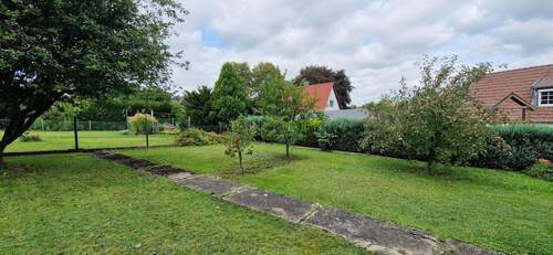 Garten - 5 Zimmer Einfamilienhaus zum Kaufen in Büddenstedt