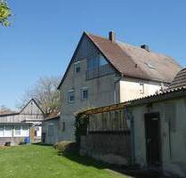 Zweifamilienhaus mit ehem. landw. Nebengebäude und Garagen - 91731 Langfurth Matzmannsdorf - Langfurth / Matzmannsdorf