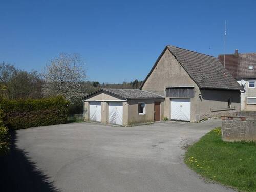 Hofeinfahrt - Mehrfamilienhaus, Wohnhaus mit 203,00 m&sup2; in Langfurth / Matzmannsdorf zum Kaufen