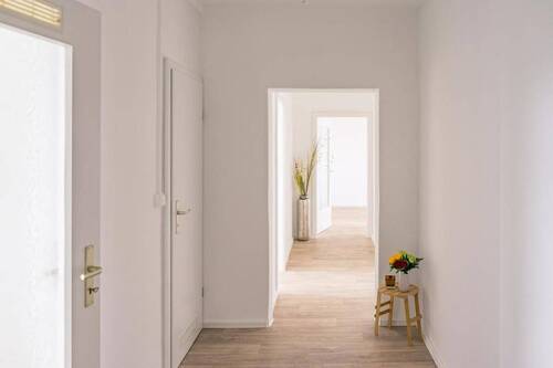 Flur Vergleichswohnung - Tolle 3-Raum-Wohnung mit Weitblick