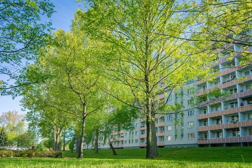 Hausansicht - Etagenwohnung mit 71,10 m² in Chemnitz zur Miete