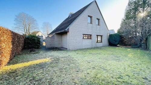 Rückansicht - 5 Zimmer Einfamilienhaus in Kaltenkirchen