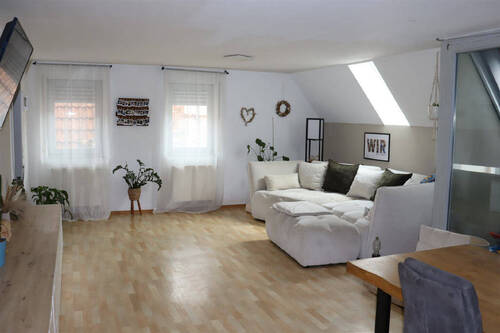 Wohn-/Esszimmer - 4 Zimmer Etagenwohnung zum Kaufen in Creglingen