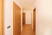 Flur - Etagenwohnung mit 72,20 m&sup2; in Heiligenhaus zum Kaufen