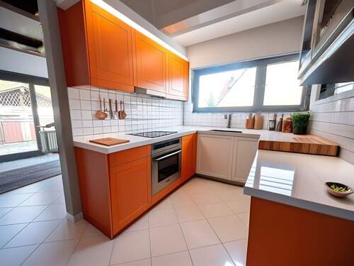 Küche EG., so könnte sie nach der Renovierung aussehen. - 