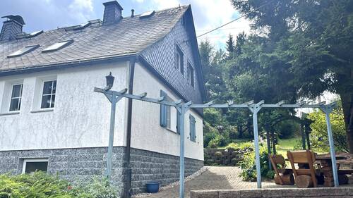 Ansicht von der Strasse - 4 Zimmer Doppelhaushälfte in Rechenberg-Bienenmühle