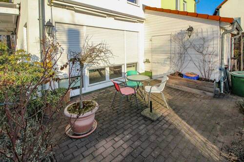 vorderer Terrassenbereich - 