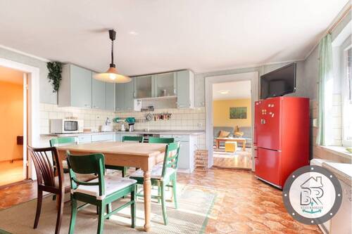 Küche im Landhausstil mit viel Platz - 