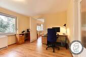 Flexibel nutzbares Zimmer – ideal als Büro oder Gästezimmer - 