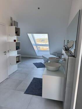 Hauptbadezimmer Dachgeschoss - 