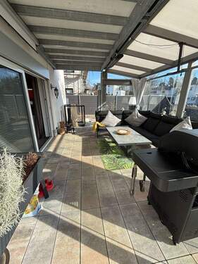 922b4ee7-a394-43d7-b23d-1bf7712fa780 - 