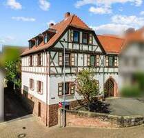 **Denkmalgeschütztes 3-Familien-Wohnhaus in zentraler Lage von Gelnhausen-Stadt**