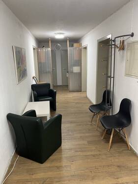 Eingangsbereich - 2 zusammenhängende Büroräume über den Dächern der Altstadt - flexibel, möbliert