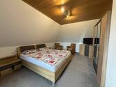 Schlafzimmer DG - 
