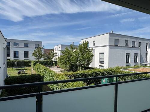 Blick vom Balkon - ***2-Zi-Whg** Ankommen. Wohlfühlen. Einfach zuhause sein.