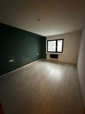 Zimmer 1 - Etagenwohnung mit 80,00 m&sup2; in Miltenberg zur Miete