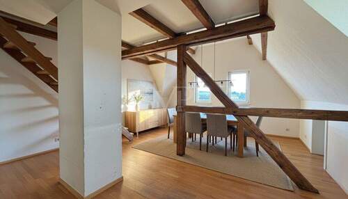 Essbereich im Dachgeschoss - Etagenwohnung mit 75,00 m&sup2; in Kempten zum Kaufen