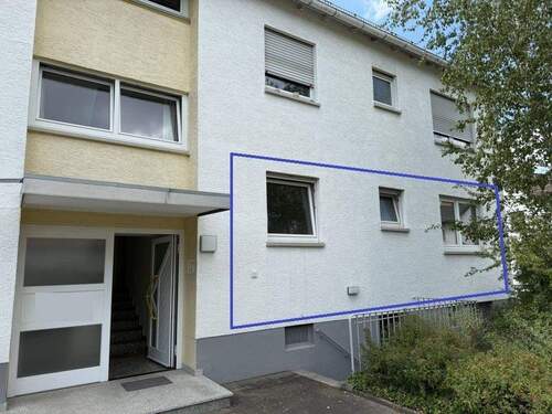 Titelbild - Sanierungsbedürftige 3-Zimmer-Eigentumswohnung mit Balkon und Stellplatz in Darmstadt-Eberstadt