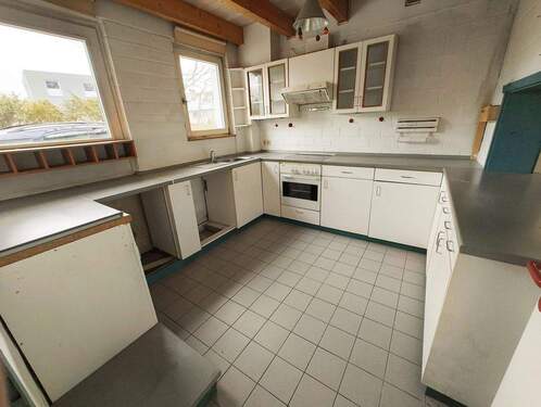 EG Küche - 7 Zimmer Einfamilienhaus zum Kaufen in Berlin